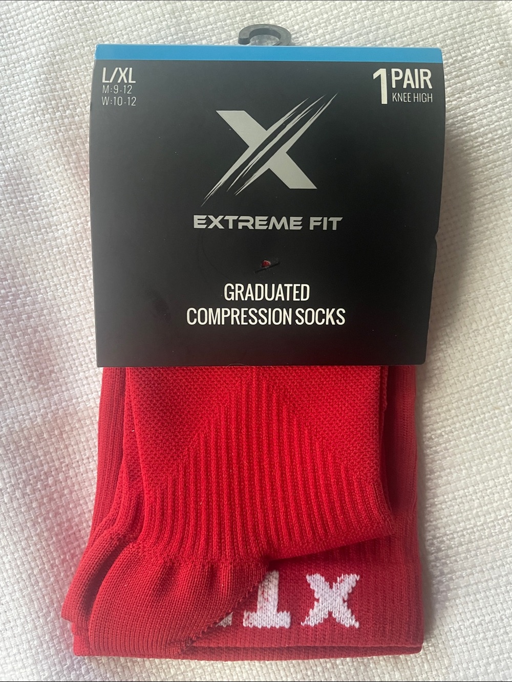 Red knee-high Compression socks 15-20mmHg unisex size L/XL new in wrapper